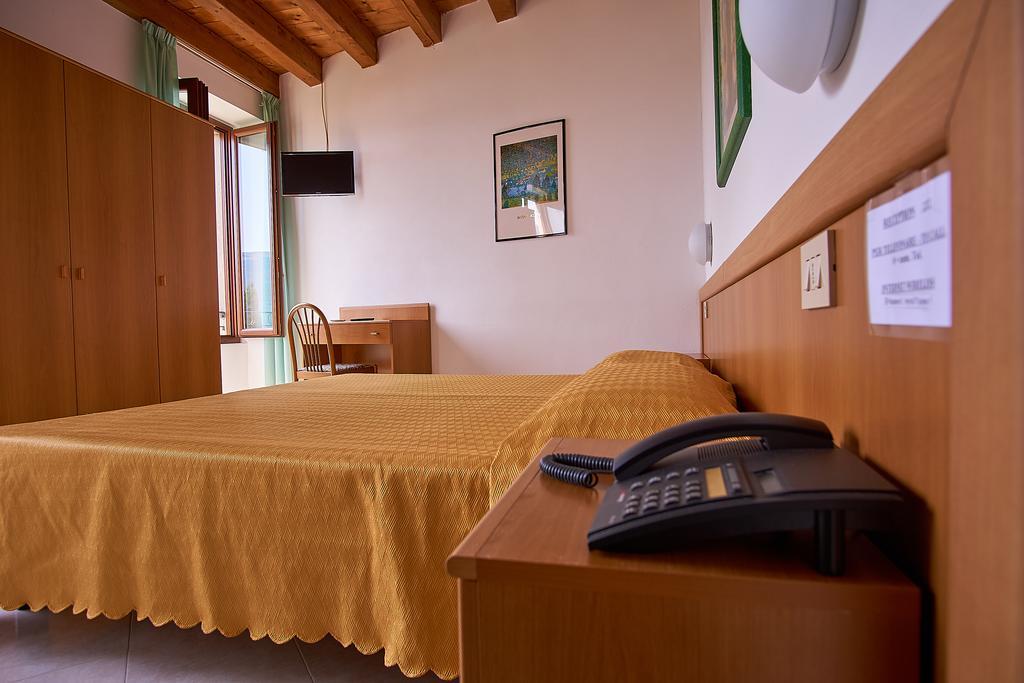Hotel Tiziana Garni Gargnano Εξωτερικό φωτογραφία